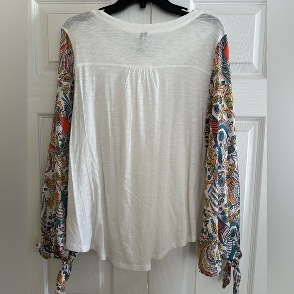 Anthropology White Top with Colorful Paisley Sleeves - Picture 4 of 9